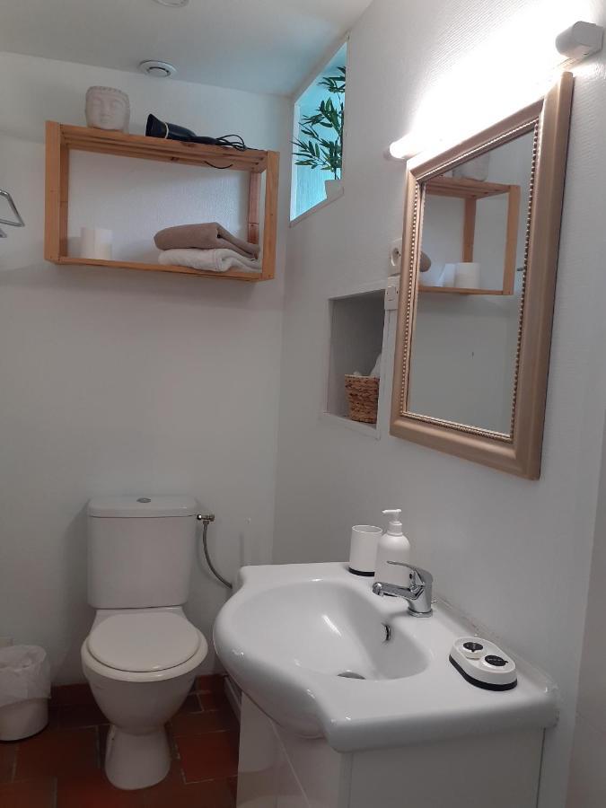 Le Petit Bretigny Guest House Beaumont  Ngoại thất bức ảnh